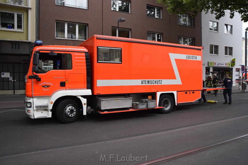 Feuer 3 Koeln Zollstock Hoenninger Weg P220.JPG - Miklos Laubert